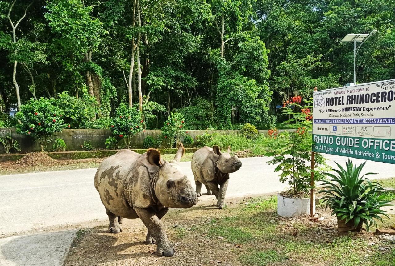 Hotel Rhinoceros-Homestay Саураха Экстерьер фото